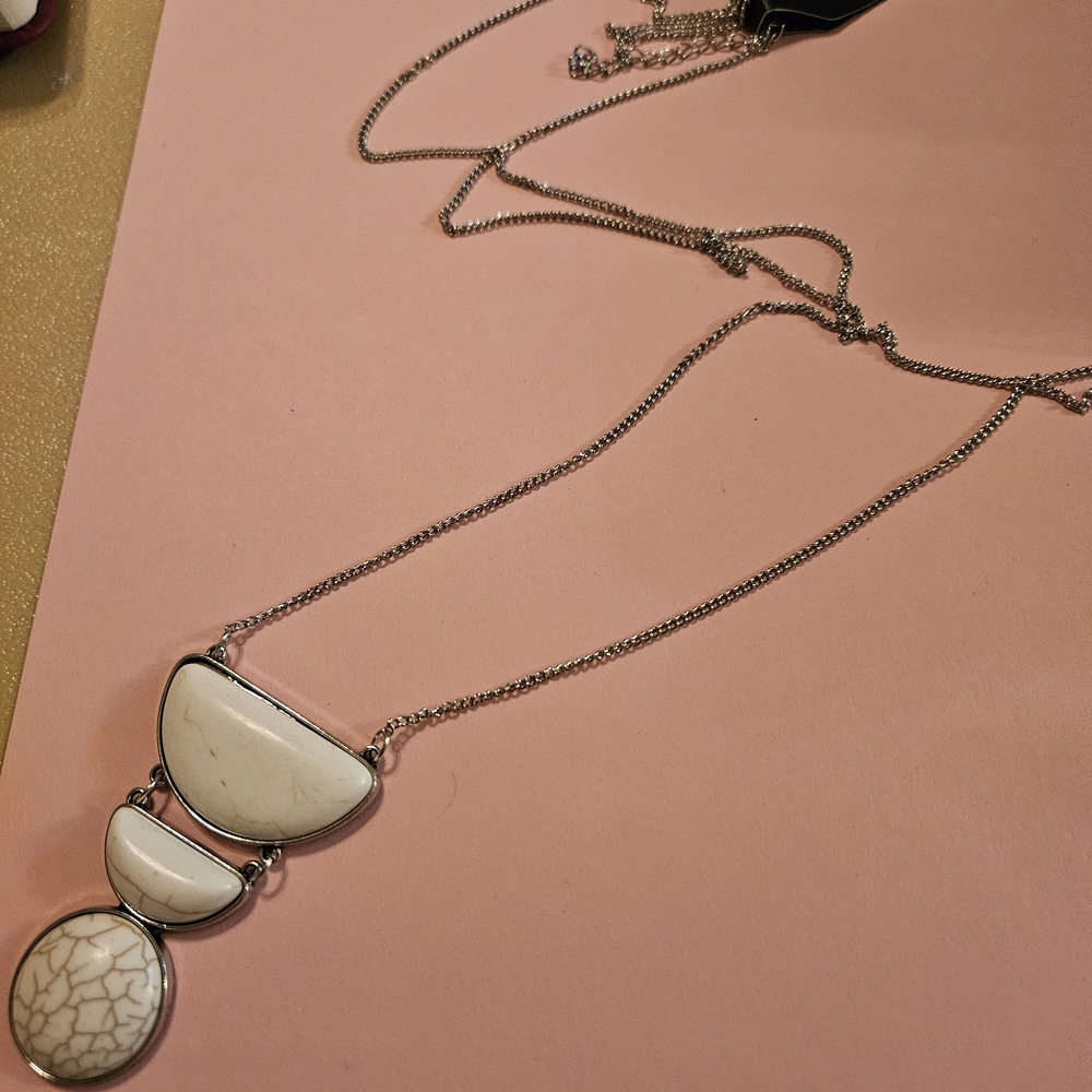 Elegant Silver and White Pendant Necklace